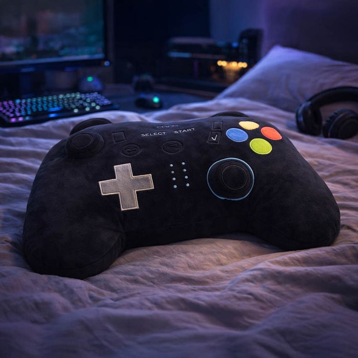 Gamepad Kissen aus Plüsch mit Steuerkreuz und bunten Knöpfen