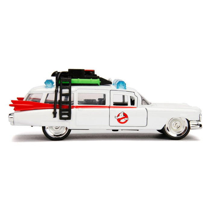 Los Cazafantasmas Coche a Escala ECTO-1 1/32