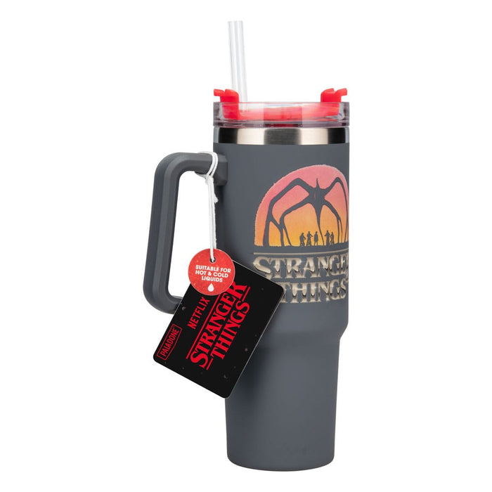 Bicchiere con cannuccia Stranger Things
